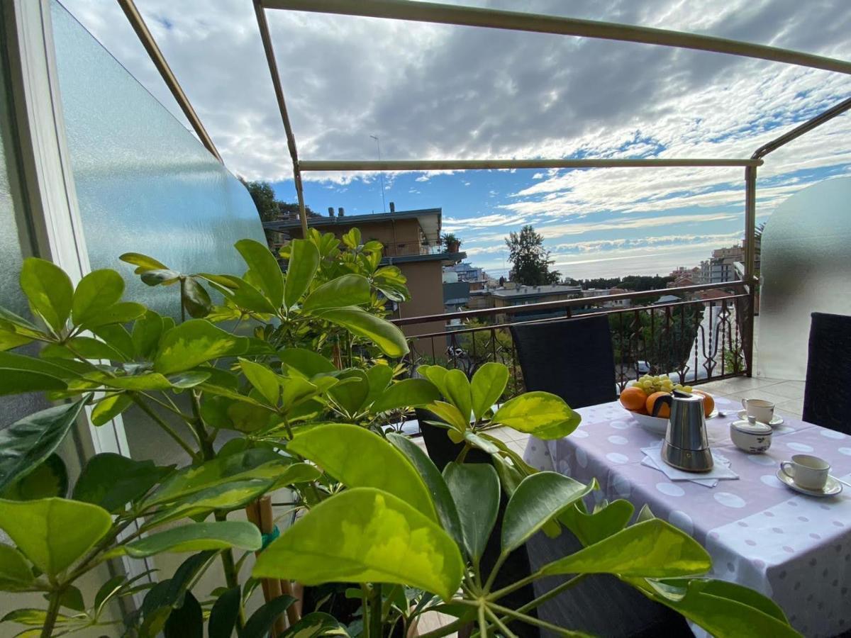 Appartamento Vista Mare Stella Marina Sanremo Dış mekan fotoğraf